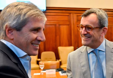 El presidente de la UIA le respondió a Caputo: “Defender la industria no es incompatible con la estabilidad macro”