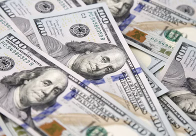 El dólar cayó por cuarto día seguido y en septiembre ya tiene rendimiento negativo